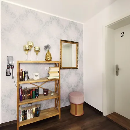 Bohnapartments Am Anger 1 Og - 3 Badezimmer - 4 Schlafzimmer - Zentrum - Vollausstattung - Wlan アパート エアフルト
