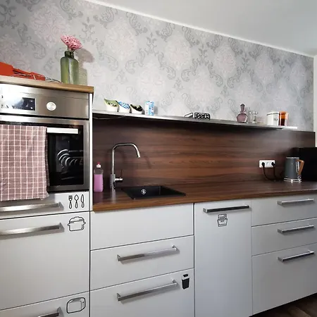 Bohnapartments Am Anger 1 Og - 3 Badezimmer - 4 Schlafzimmer - Zentrum - Vollausstattung - Wlan *