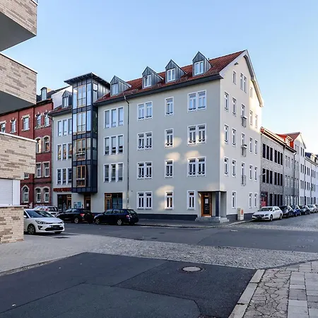 Bohnapartments Am Anger 1 Og - 3 Badezimmer - 4 Schlafzimmer - Zentrum - Vollausstattung - Wlan アパート
